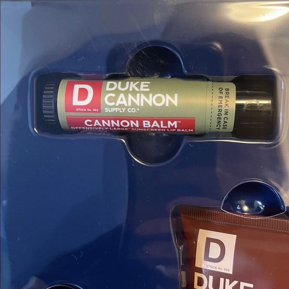 NIB Duke Cannon Winter Rescue Kit - Picture 10 of 11